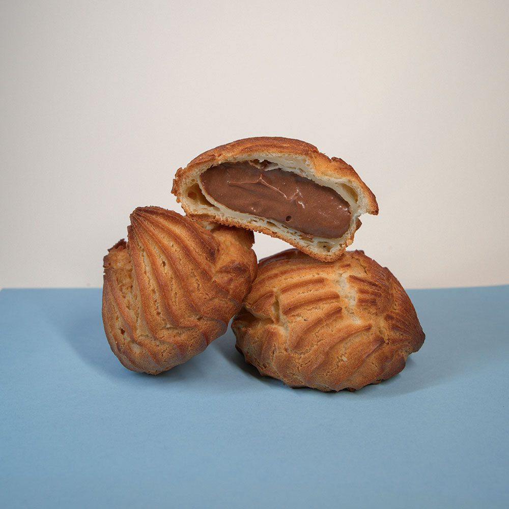 Profiterol con chocolate